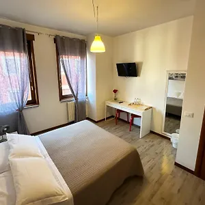 bb-alla-casa-di-lucia.hotelinveneto.com/